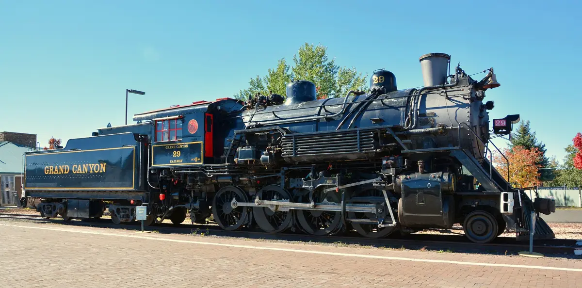 A Grand Canyon Railway train at the station